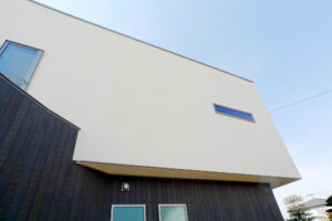 Thouse_01