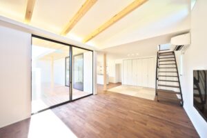 Mhouse_a02