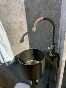 AFTER_toilet02