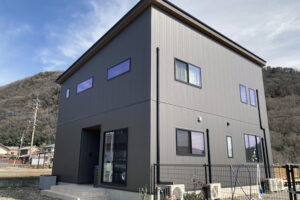Fhouse_w_01