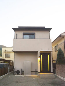Khouse_t_04